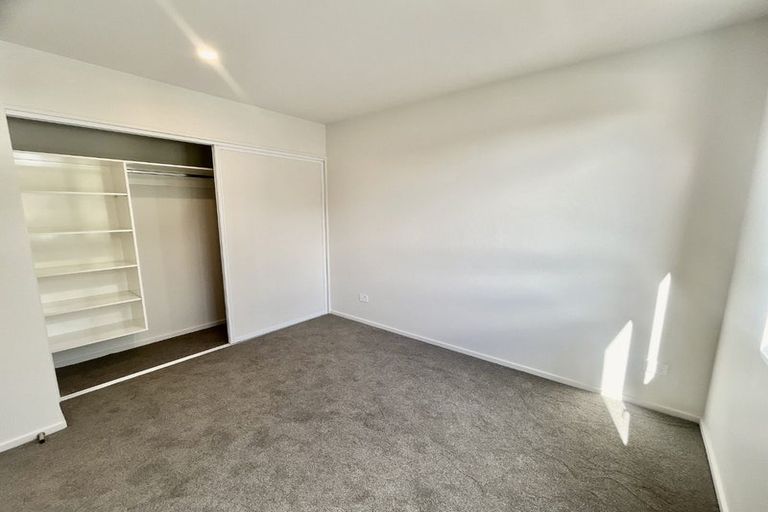 Photo of property in 2/10 Surrey Street, Linwood, Christchurch, 8062