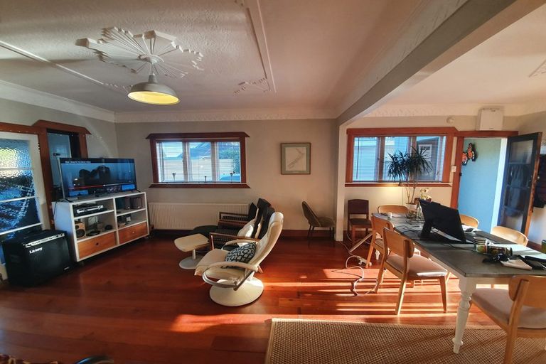 Photo of property in 44 Volga Street, Island Bay, Wellington, 6023