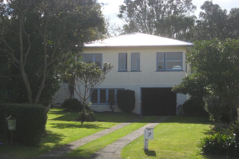 Photo of property in 7 Mission Street, Moturoa, New Plymouth, 4310