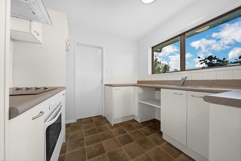 Photo of property in 1/132 Hutchinsons Road, Bucklands Beach, Auckland, 2014