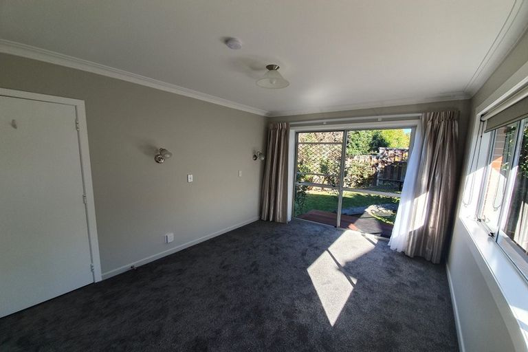 Photo of property in 2/15 Kayeleen Place, Cockle Bay, Auckland, 2014