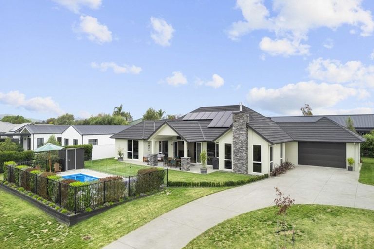 Photo of property in 13 Alan Livingston Drive, Cambridge, 3434