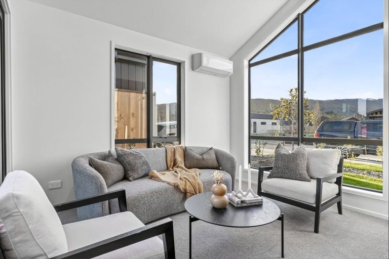 Photo of property in 38 Bragato Way, Cromwell, 9310