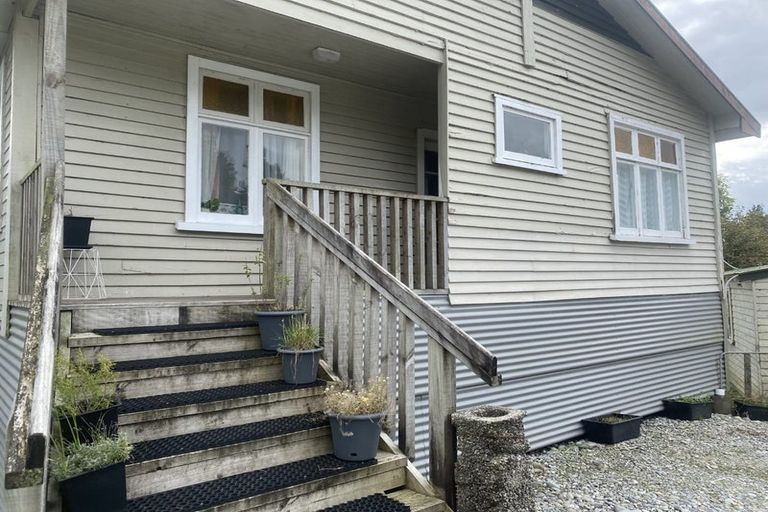 Photo of property in 16 Litchfield Street, Kaiata, Greymouth, 7805