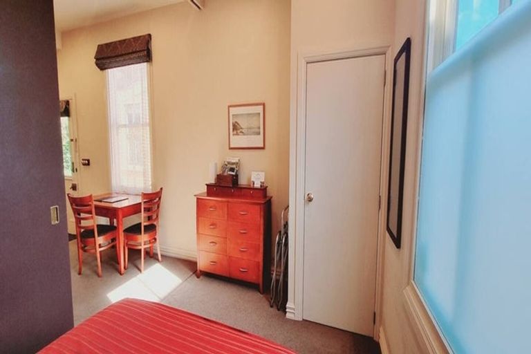 Photo of property in 5 Tonks Grove, Te Aro, Wellington, 6011