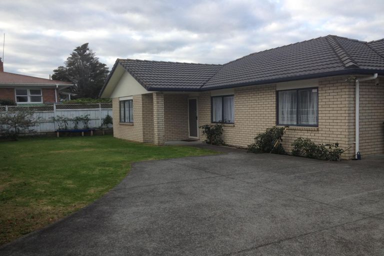 Photo of property in 2c George Street, Papakura, 2110