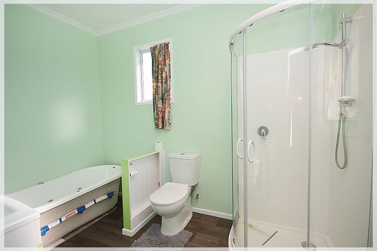 Photo of property in 3 Cook Street, Foxton, 4814