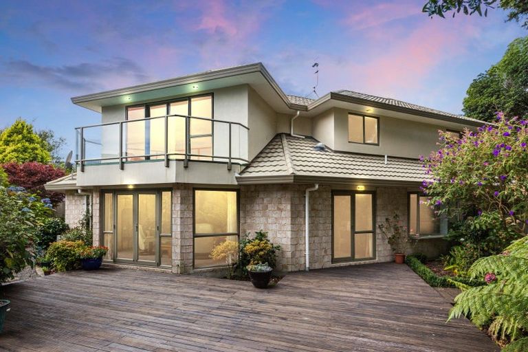 Photo of property in 3 Koromiko Glen, Waikanae, 5036