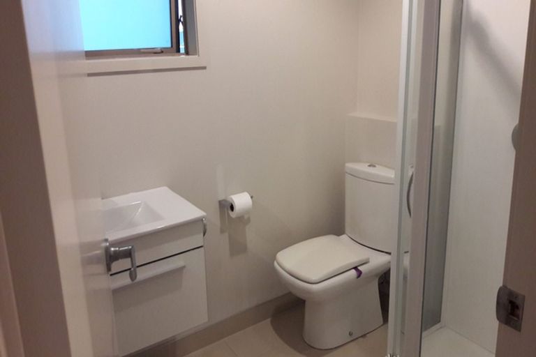 Photo of property in 25 Gulf View Road, Murrays Bay, Auckland, 0630