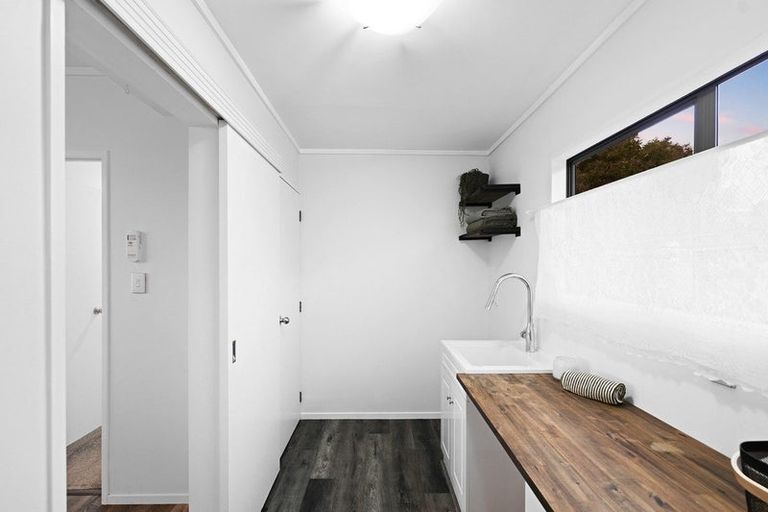 Photo of property in 12 Pohutukawa Drive, Pukete, Hamilton, 3200