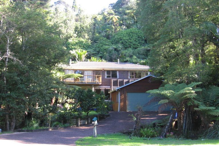 Photo of property in 224 Konini Road, Titirangi, Auckland, 0604