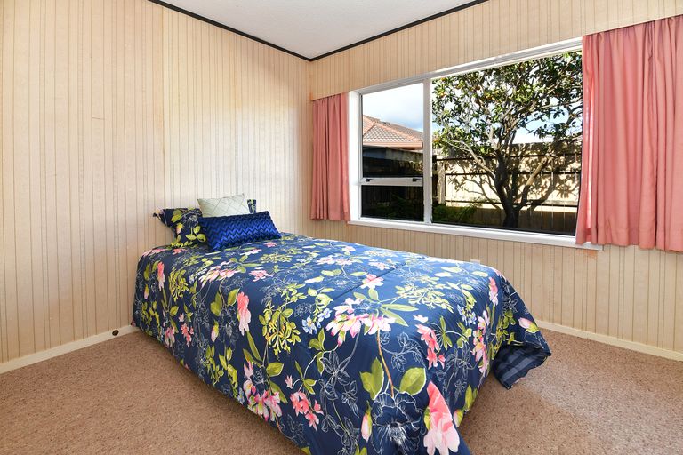 Photo of property in 1/14 Alice Avenue, Orewa, 0931