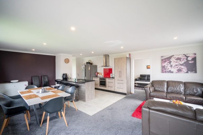 Photo of property in 24 Rhodes Drive, Kelvin Grove, Palmerston North, 4414