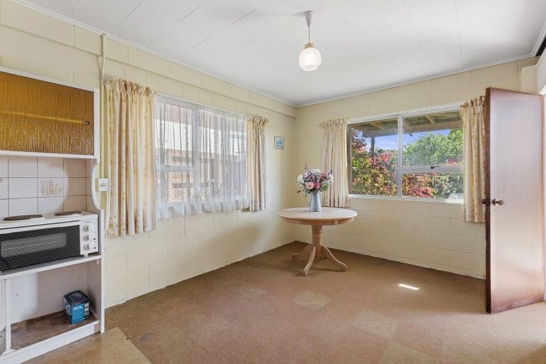 Photo of property in 68 Weatherly Road, Torbay, Auckland, 0630