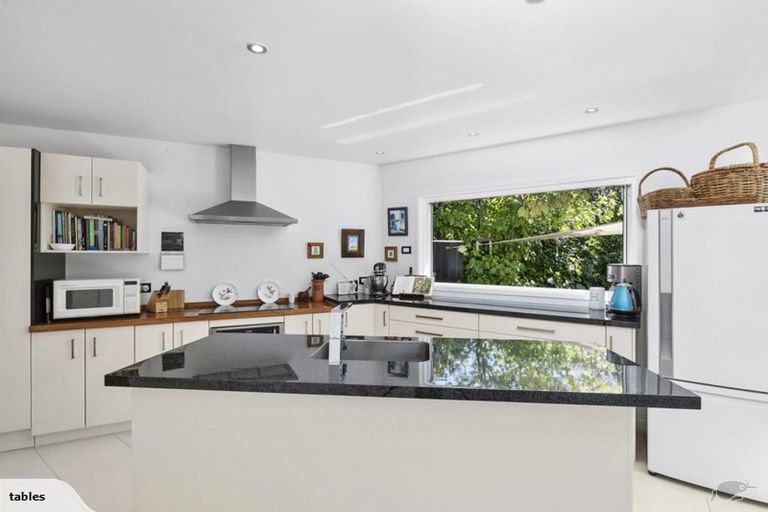 Photo of property in 14 Avro Road, Blue Mountains, Upper Hutt, 5371