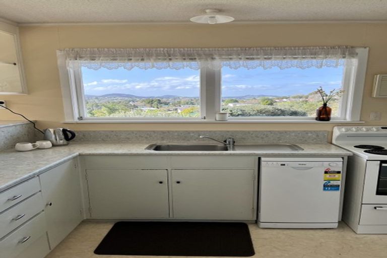 Photo of property in 42 Crawford Crescent, Te Kamo, Whangarei, 0112