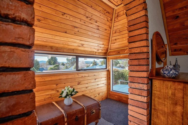 Photo of property in 6 Johnson Street, Milton, 9220