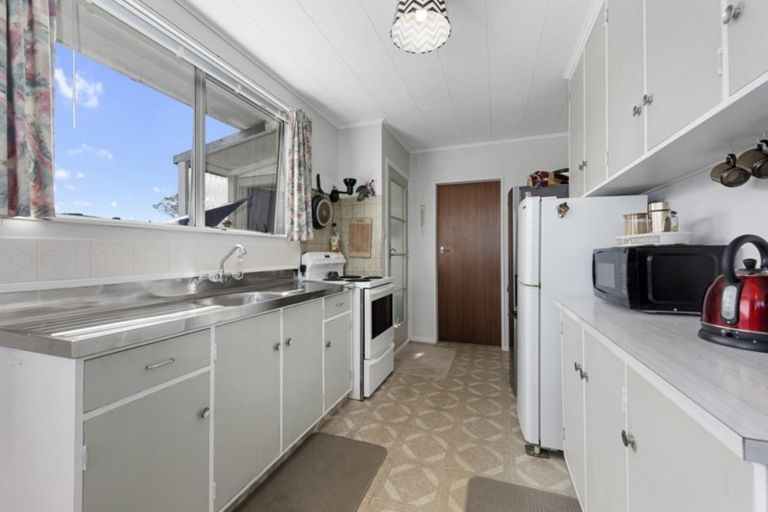 Photo of property in 1/79 Hillside Drive, Maoribank, Upper Hutt, 5018