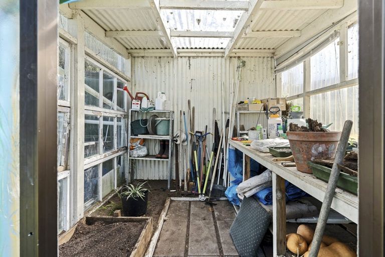 Photo of property in 1416 Devon Road, Brixton, Waitara, 4382