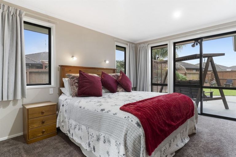 Photo of property in 10 Roxbury Place, Papamoa Beach, Papamoa, 3118