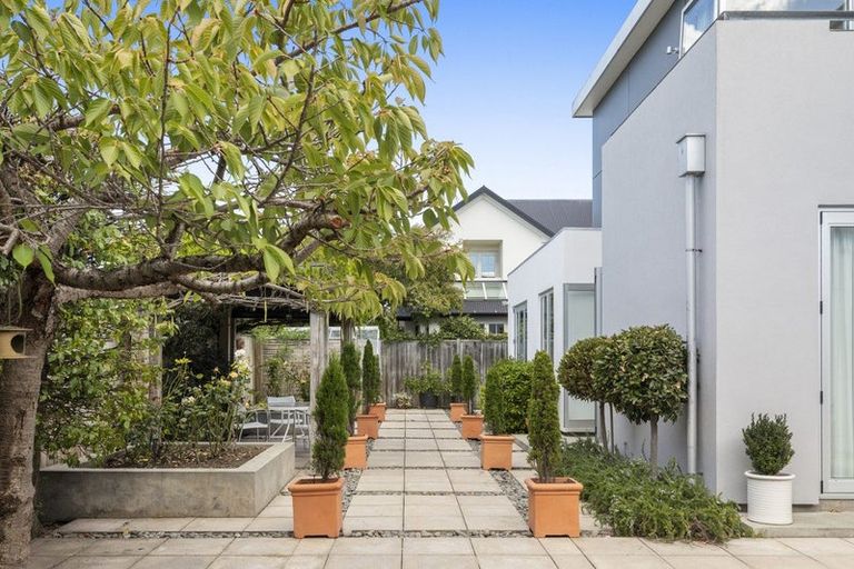 Photo of property in 59 Murray Place, St Albans, Christchurch, 8014
