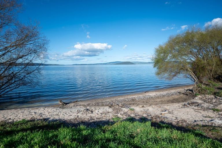 Photo of property in 79 Ngatai Avenue, Ngongotaha, Rotorua, 3010