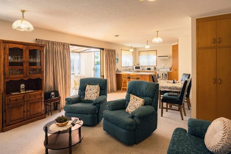 Photo of property in 43 Clyde Street, Oamaru North, Oamaru, 9400