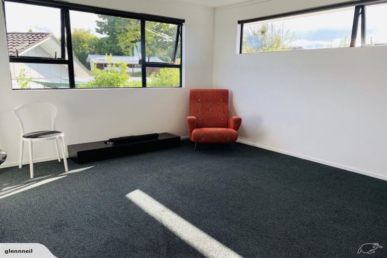 Photo of property in 52 Kirby Street, Glendene, Auckland, 0602