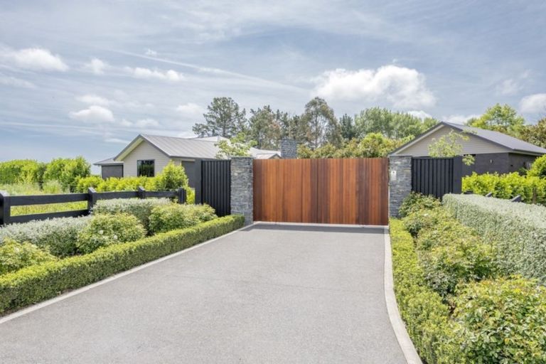 Photo of property in 22 Tunbridge Wells, Ohau, Levin, 5570