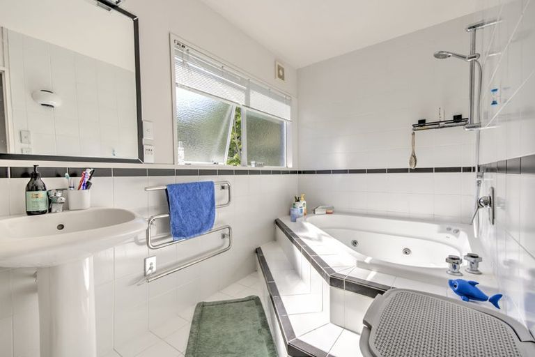 Photo of property in 450 River Road, Fairfield, Hamilton, 3214