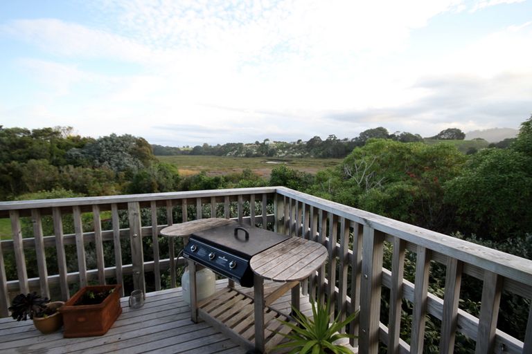 Photo of property in 266b Seaforth Road, Waihi Beach, 3611