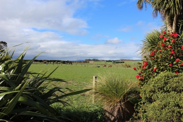 Photo of property in 31 Lochiel Branxholme Road, Lochiel, Winton, 9781