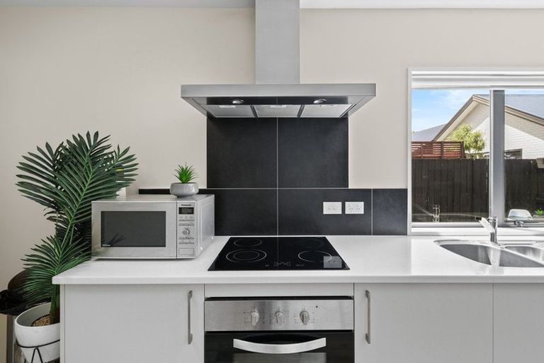 Photo of property in 1/120 Stanmore Road, Linwood, Christchurch, 8011