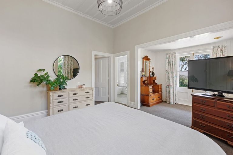 Photo of property in 30 Humphries Street, Inglewood, 4330