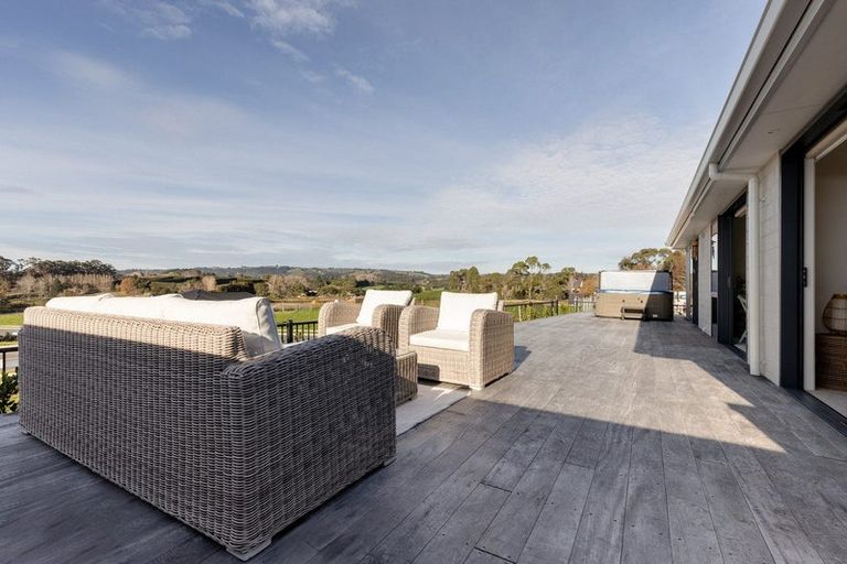 Photo of property in 39 Flounder Drive, Omokoroa, 3114