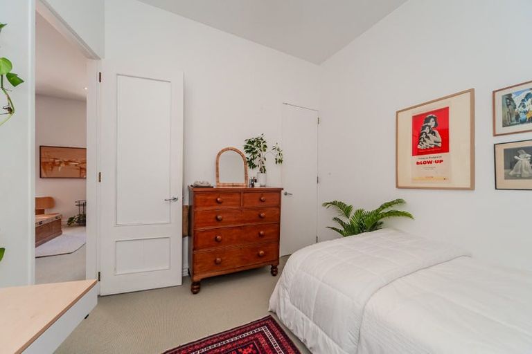 Photo of property in Columbia Apartments, 5/32 Cuba Street, Te Aro, Wellington, 6011