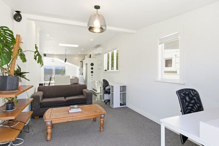 Photo of property in 44 Mortimer Terrace, Aro Valley, Wellington, 6021