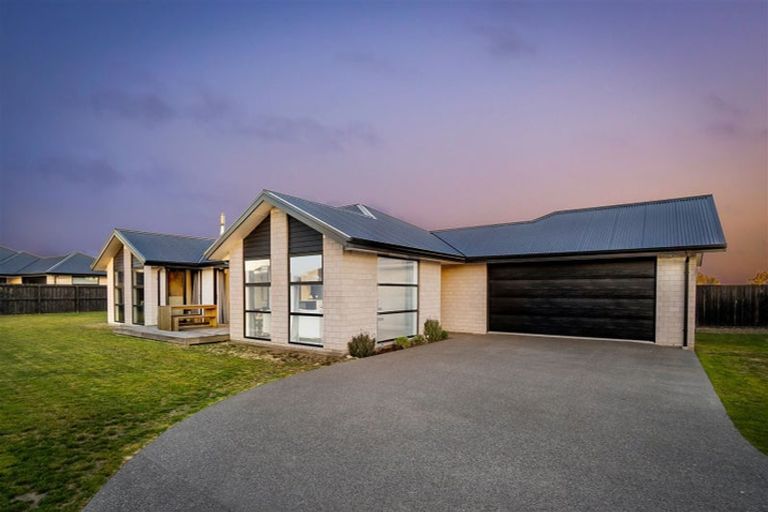 Photo of property in 12 Owen Drive, Darfield, 7510