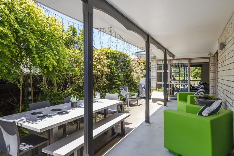 Photo of property in 33 Dittmer Drive, Awapuni, Palmerston North, 4412