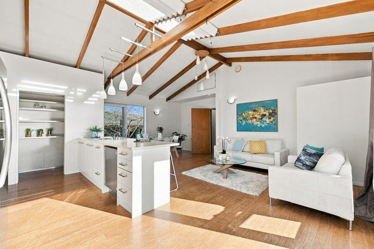 Photo of property in 11 Oban Place, Woolston, Christchurch, 8062