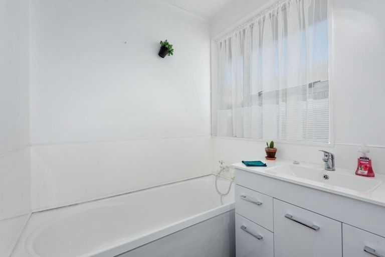 Photo of property in 38a Wilford Street, Wallaceville, Upper Hutt, 5018