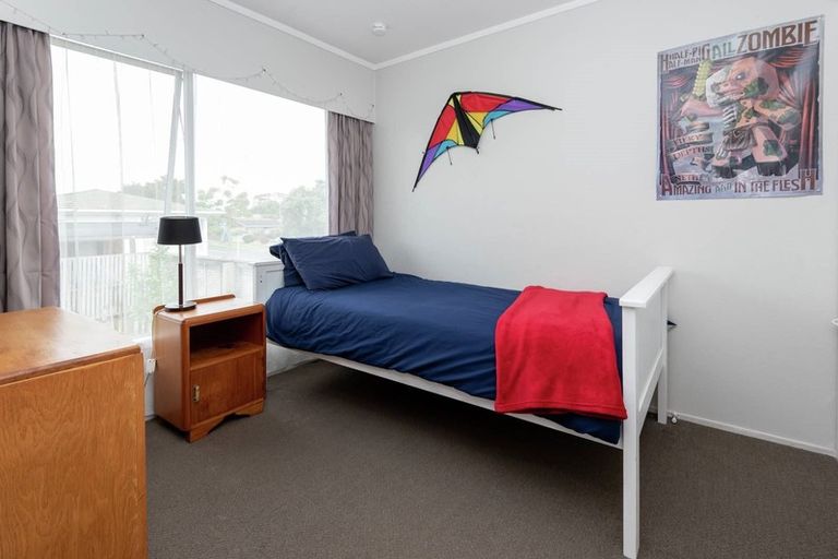 Photo of property in 2/3 Cromdale Avenue, Highland Park, Auckland, 2010