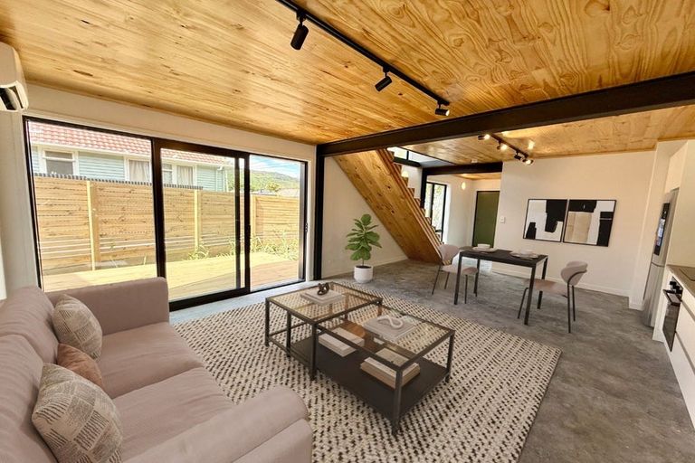 Photo of property in 217 Oxford Terrace, Avalon, Lower Hutt, 5011