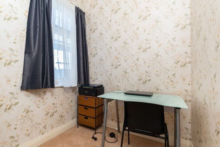 Photo of property in 18 Kilbirnie Crescent, Kilbirnie, Wellington, 6022