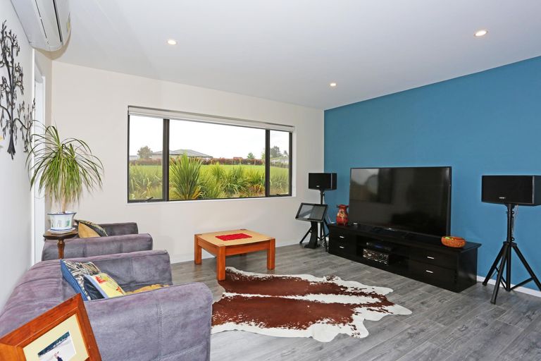 Photo of property in 24 Mcintosh Drive, Pokeno, 2471