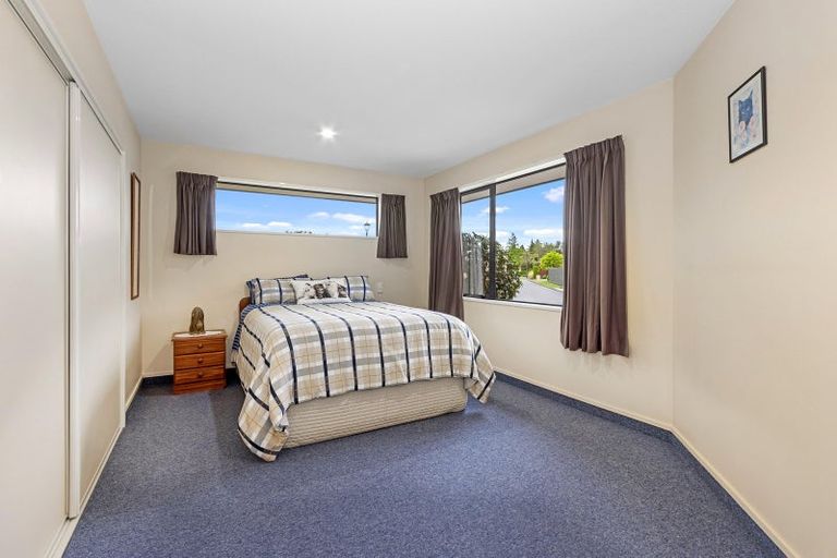 Photo of property in 21 Langley Place, Belfast, Christchurch, 8051