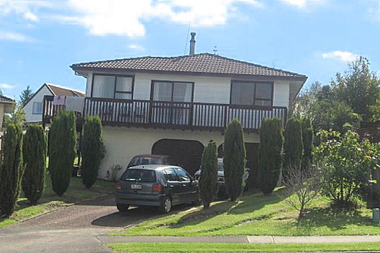 Photo of property in 2/175 Bradbury Road, Highland Park, Auckland, 2010