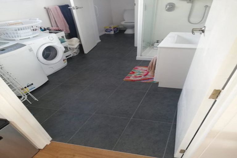 Photo of property in 103 Rattray Street, Riccarton, Christchurch, 8041