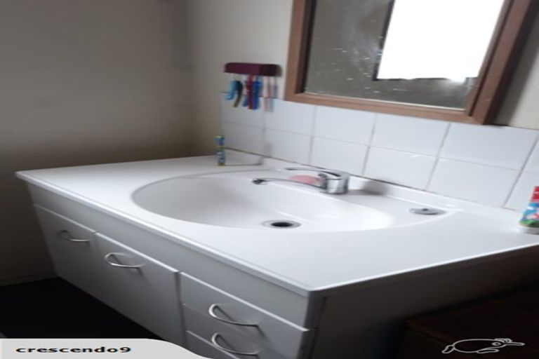 Photo of property in 5 Celadon Place, Wiri, Auckland, 2104