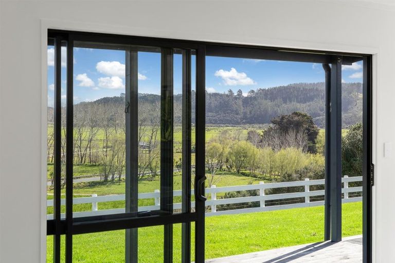 Photo of property in 2708 Kaipara Coast Highway, Glorit, Warkworth, 0984